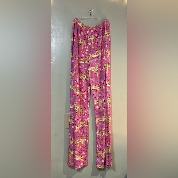 NWTS Pink Leopard Party Matching Pajama Set made by MarleyLilly. Women’s size XL - Picture 6 of 10